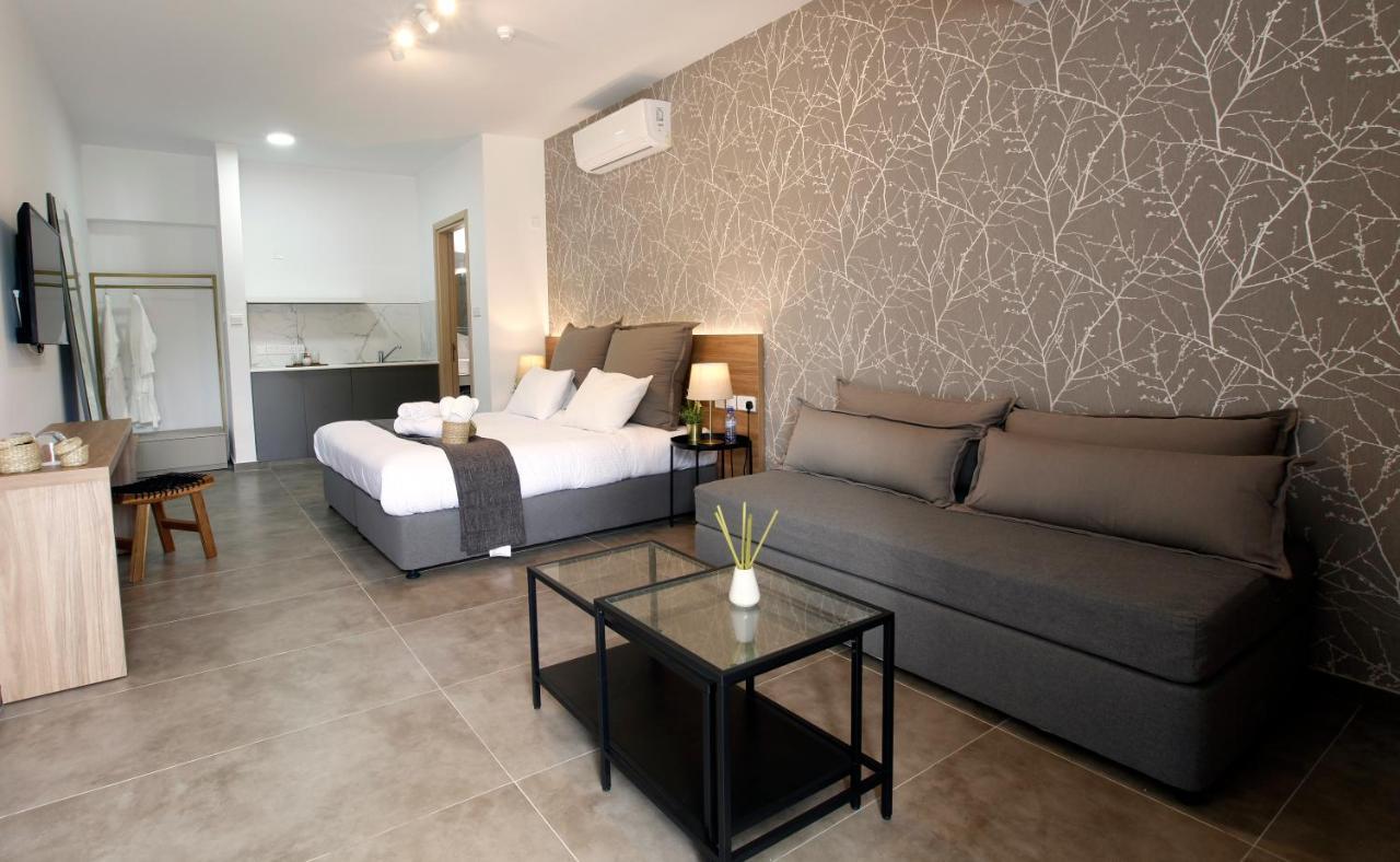 Cosmopolis Multi-Venue Aparthotel Larnaca Buitenkant foto